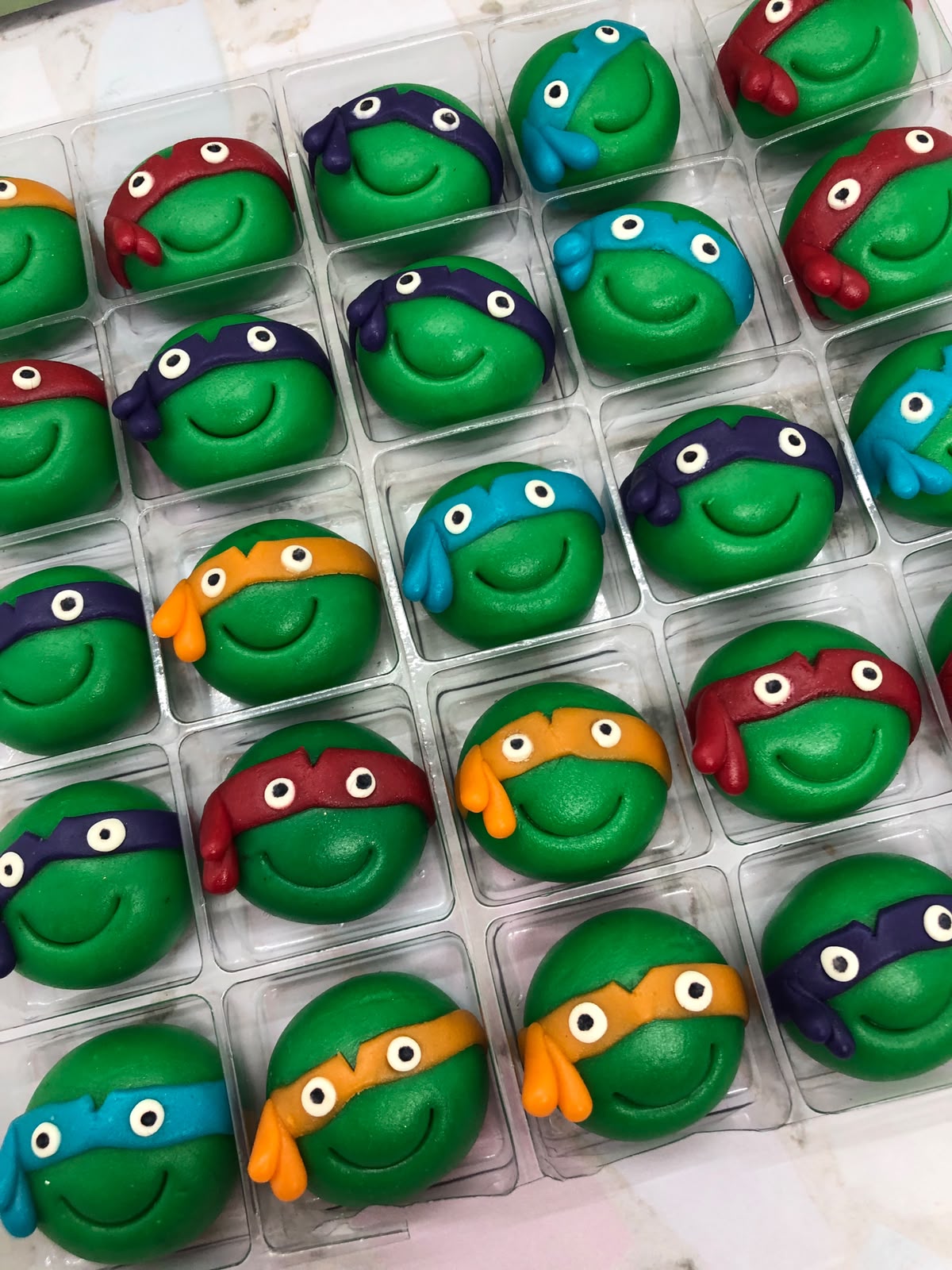 Docinhos modelados com tema de tartarugas